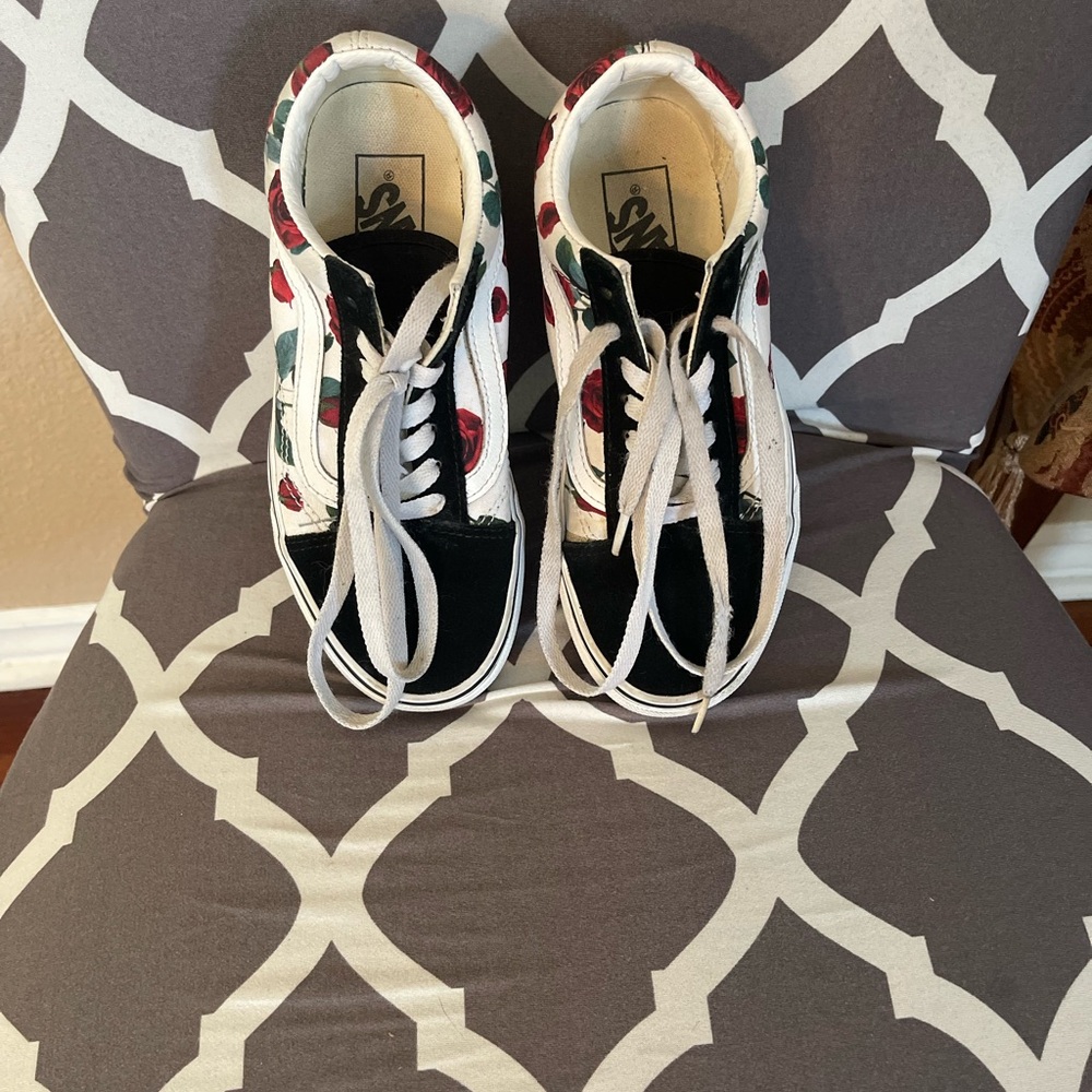 Vans youth tennis shoes